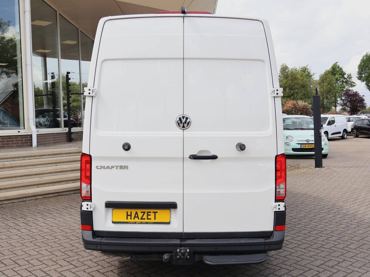Volkswagen Crafter Volkswagen Crafter 35 2.0 TDI 177 PK AUT. L3H3 + 3000 KG TREKHAAK | ADAPTIVE CRUISE | LED | CAMERA | CARPLAY | STOELVERW.