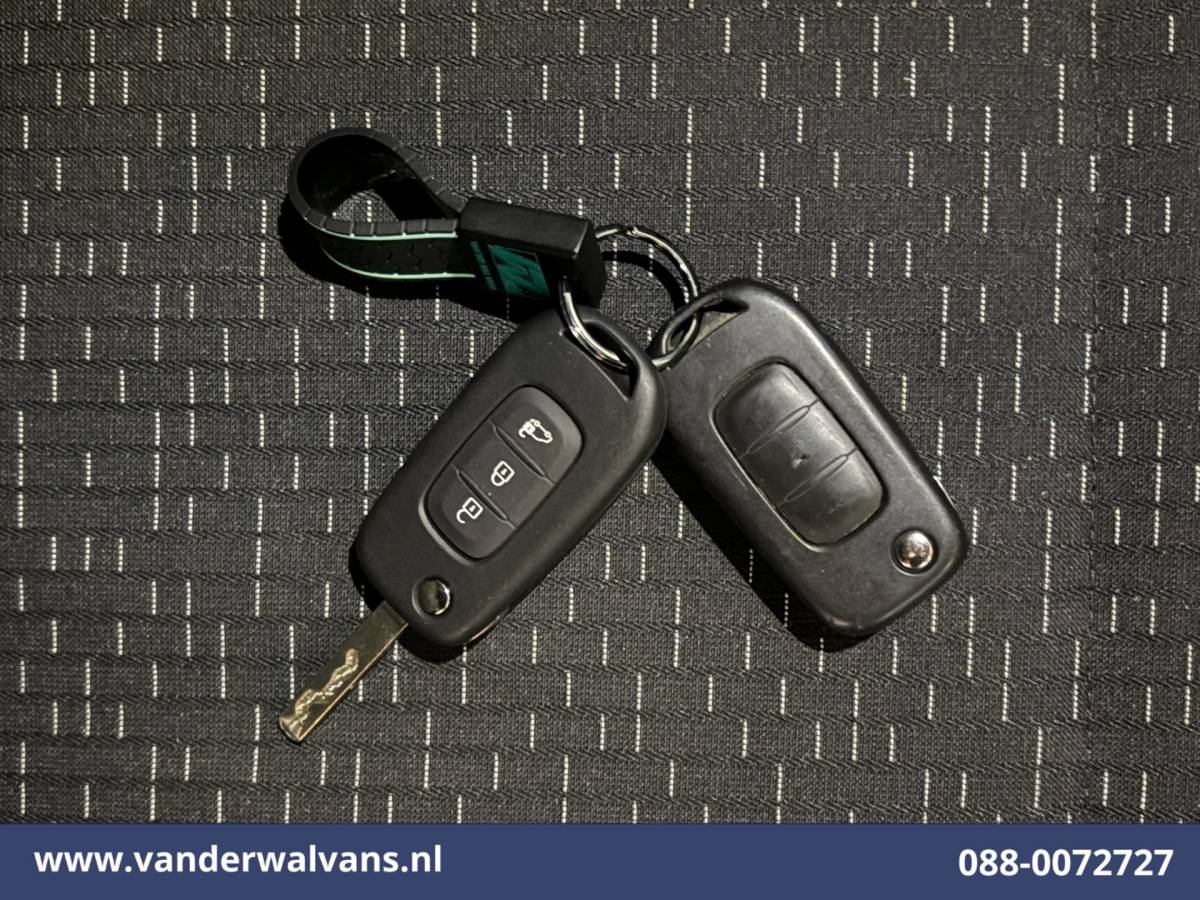 Mercedes-Benz Citan Mercedes-Benz Citan 110 CDI 96pk L1H1 Euro6 Airco | Cruisecontrol | LED | Zijdeur Parkeersensoren, 1500kg trekvermogen