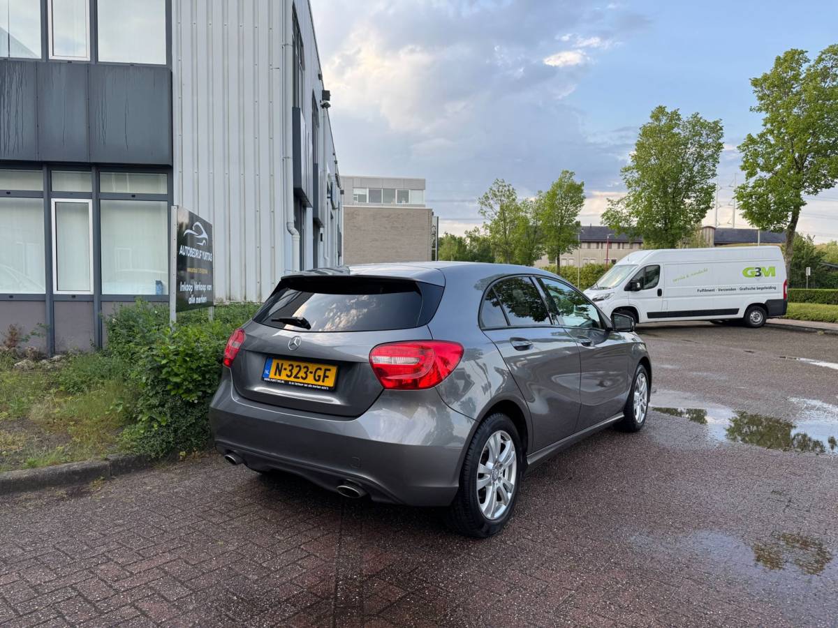 Mercedes-Benz A-Klasse Mercedes-Benz A-klasse 180 Ambition APPLE CARPLAY!!
