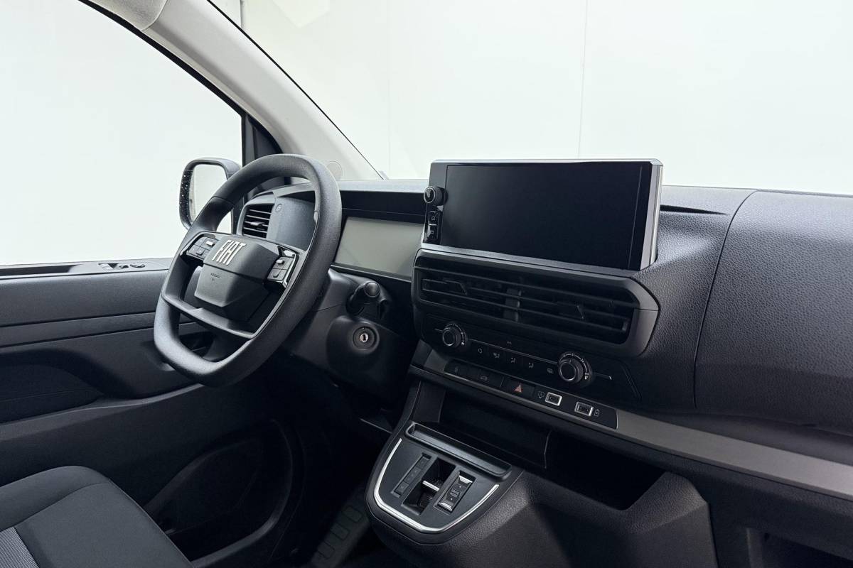 Fiat Scudo Fiat Scudo 2.0 Diesel 180pk Automaat L2 | Navigatie | Achteruitrijcamera | Laadruimte betimmering | 3 Zitplaatsen | Mistlampen voor | Cruise control | Airco
