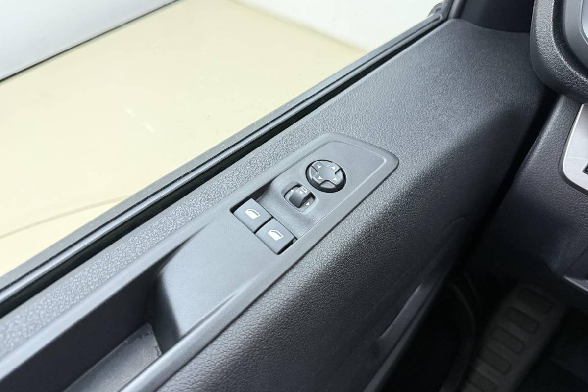 Fiat Scudo Fiat Scudo 2.0 Diesel 180pk Automaat L2 | Navigatie | Achteruitrijcamera | Laadruimte betimmering | 3 Zitplaatsen | Mistlampen voor | Cruise control | Airco