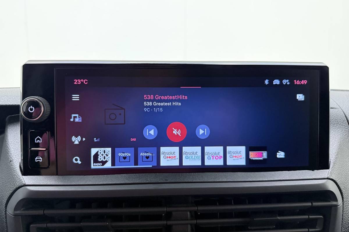 Fiat Scudo Fiat Scudo 2.0 Diesel 180pk Automaat L2 | Navigatie | Achteruitrijcamera | Laadruimte betimmering | 3 Zitplaatsen | Mistlampen voor | Cruise control | Airco