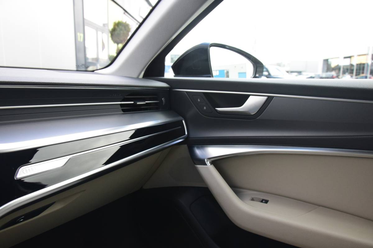 Audi A6 Audi A6 Avant 40 TDI Automaat Pano/dak Leer/Verwarmd/Voor/Achter Led Camera
