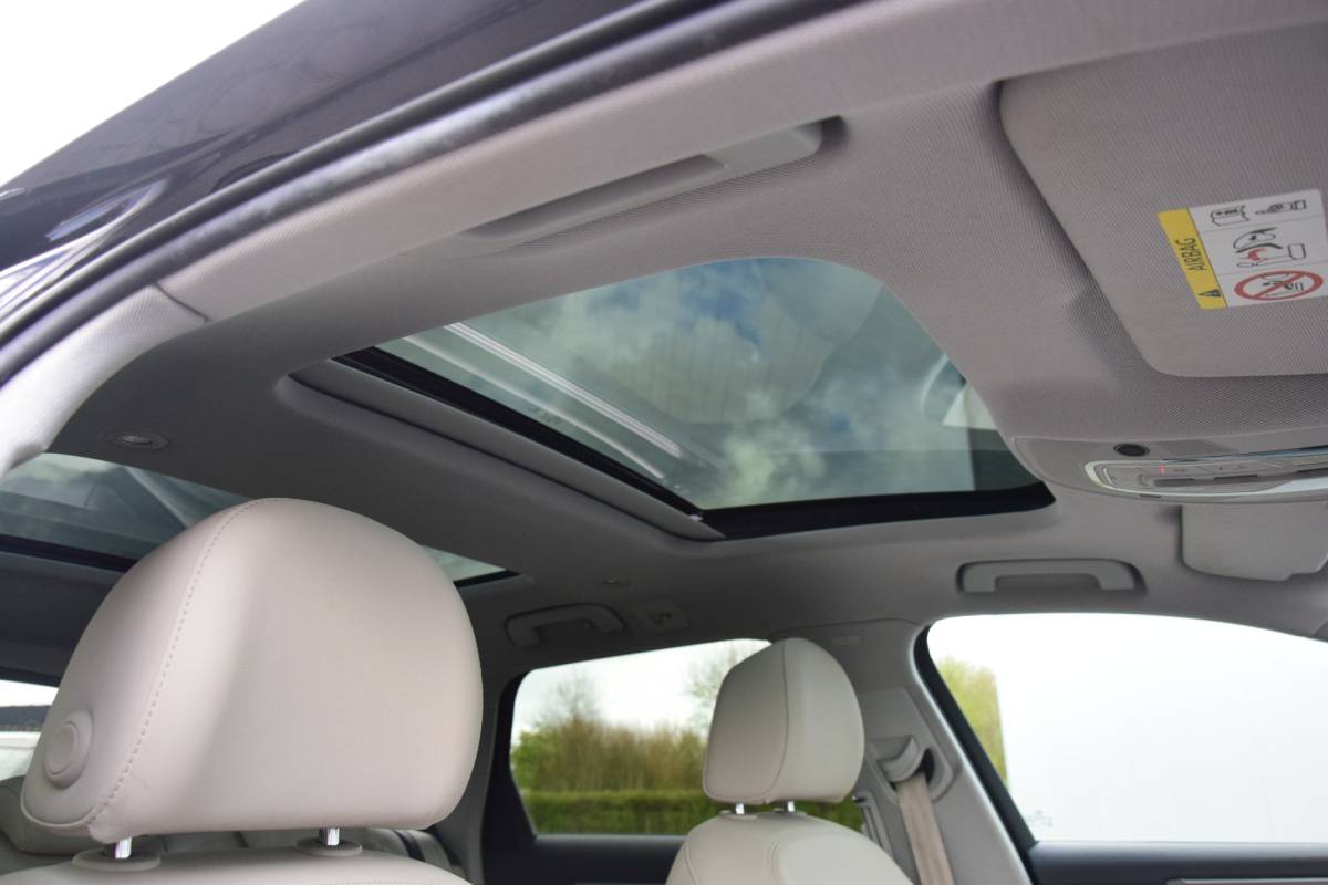 Audi A6 Audi A6 Avant 40 TDI Automaat Pano/dak Leer/Verwarmd/Voor/Achter Led Camera