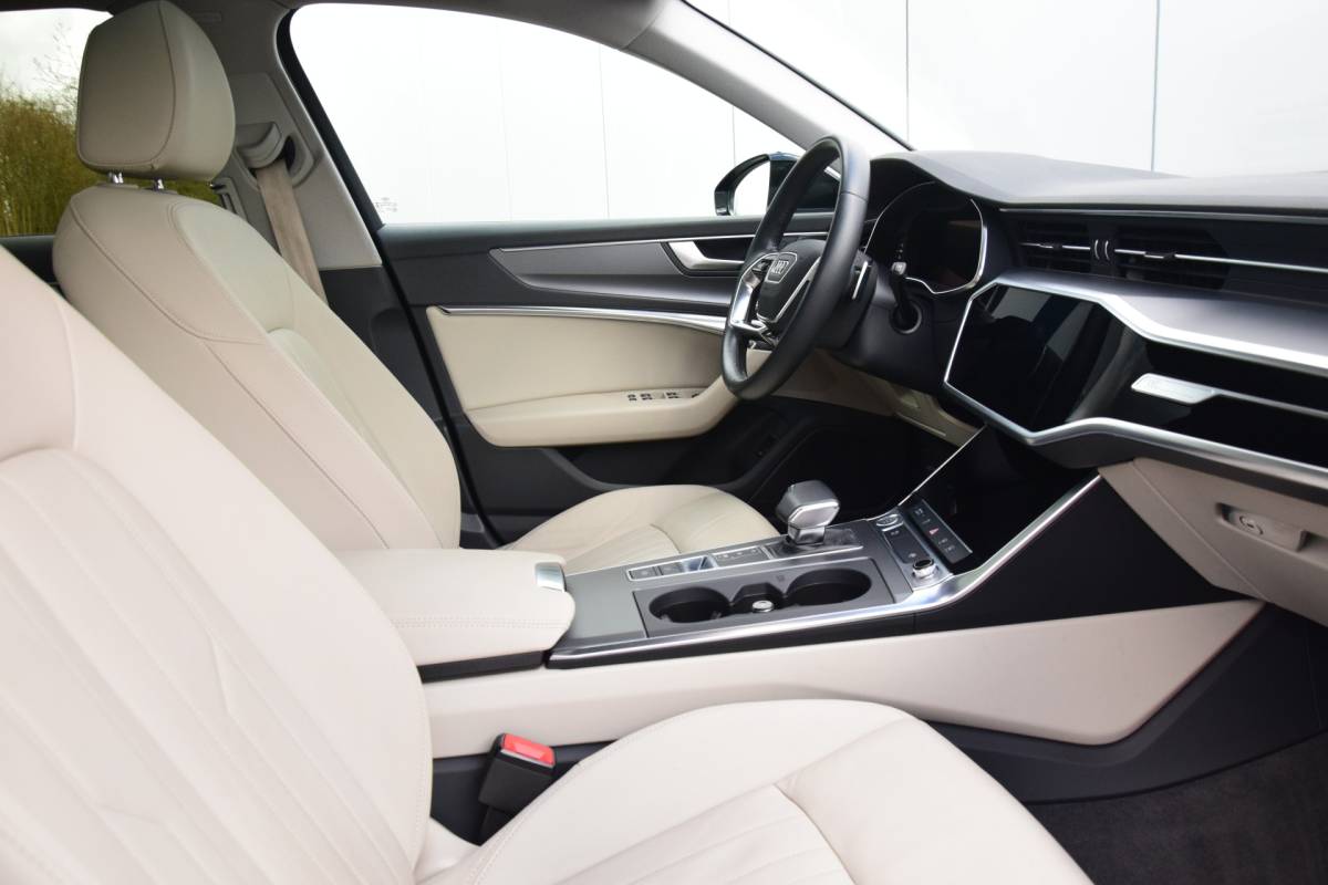 Audi A6 Audi A6 Avant 40 TDI Automaat Pano/dak Leer/Verwarmd/Voor/Achter Led Camera