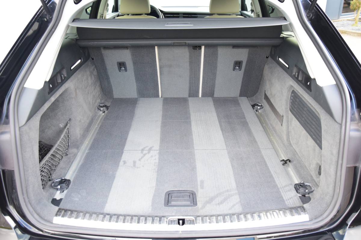 Audi A6 Audi A6 Avant 40 TDI Automaat Pano/dak Leer/Verwarmd/Voor/Achter Led Camera