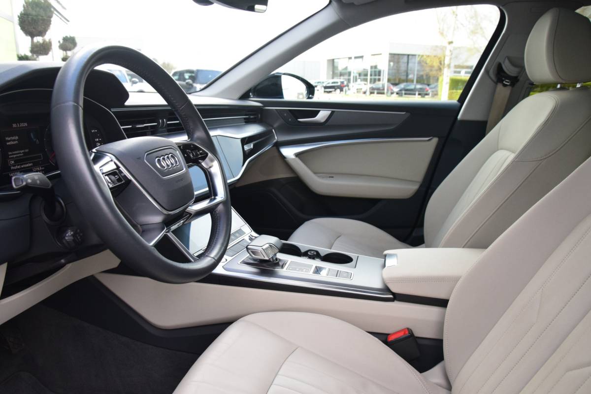 Audi A6 Audi A6 Avant 40 TDI Automaat Pano/dak Leer/Verwarmd/Voor/Achter Led Camera