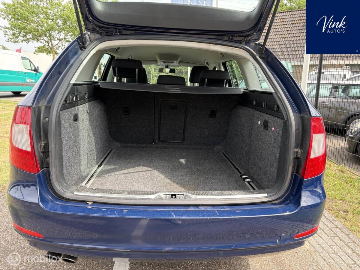 Škoda Superb Skoda Superb Combi 1.8 TSI Comfort Business Line | 160 PK | NAV | Clima | LM Velgen