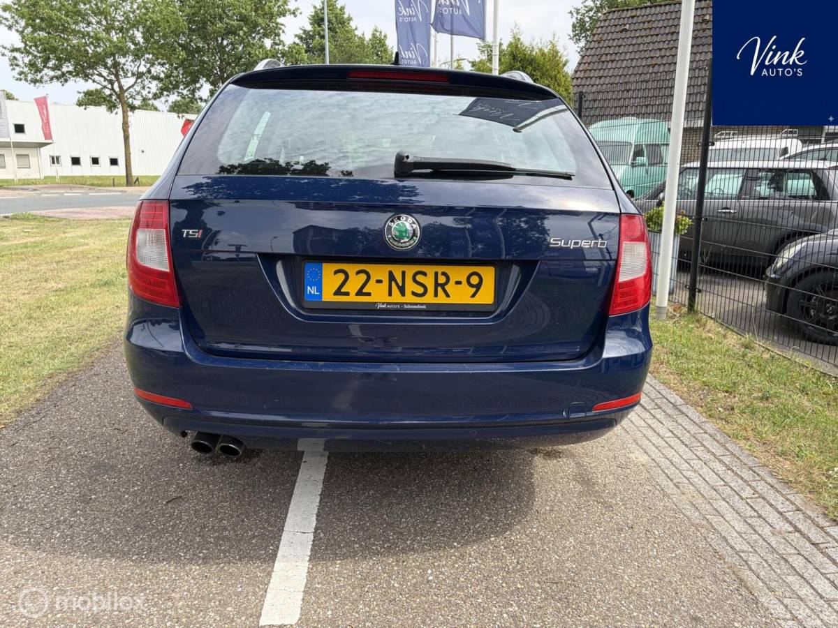 Škoda Superb Skoda Superb Combi 1.8 TSI Comfort Business Line | 160 PK | NAV | Clima | LM Velgen
