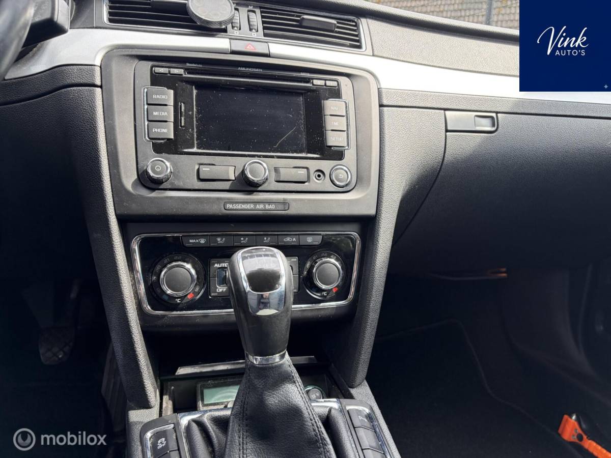 Škoda Superb Skoda Superb Combi 1.8 TSI Comfort Business Line | 160 PK | NAV | Clima | LM Velgen