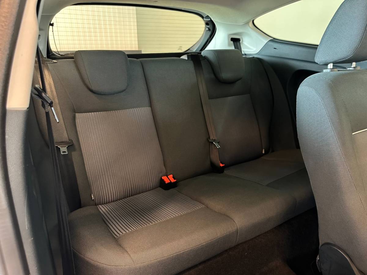 Ford Fiesta Ford Fiesta 1.25 TREND-uitv|CLIMA AIRCO|LM-VELGEN|ISOFIX|VOICE CONTROL|USB+AUX|VOORRUITVERWARMING|nwe APK+OH.BEURT BIJ AFLEVERING