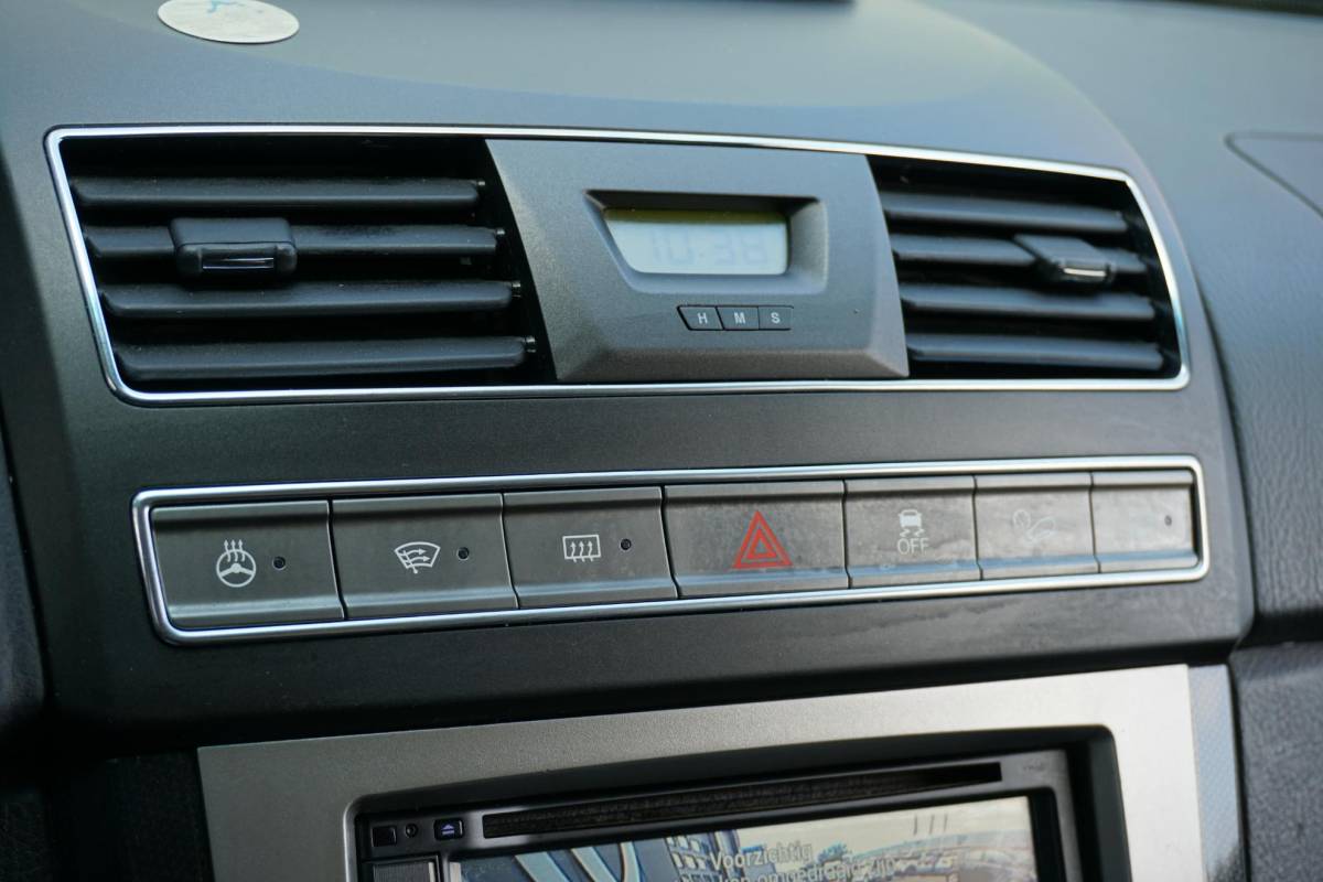 SsangYong Rexton SsangYong Rexton RX 220 e-XDI Sapphire + CAMERA / STOELVERWARMING / LEDER