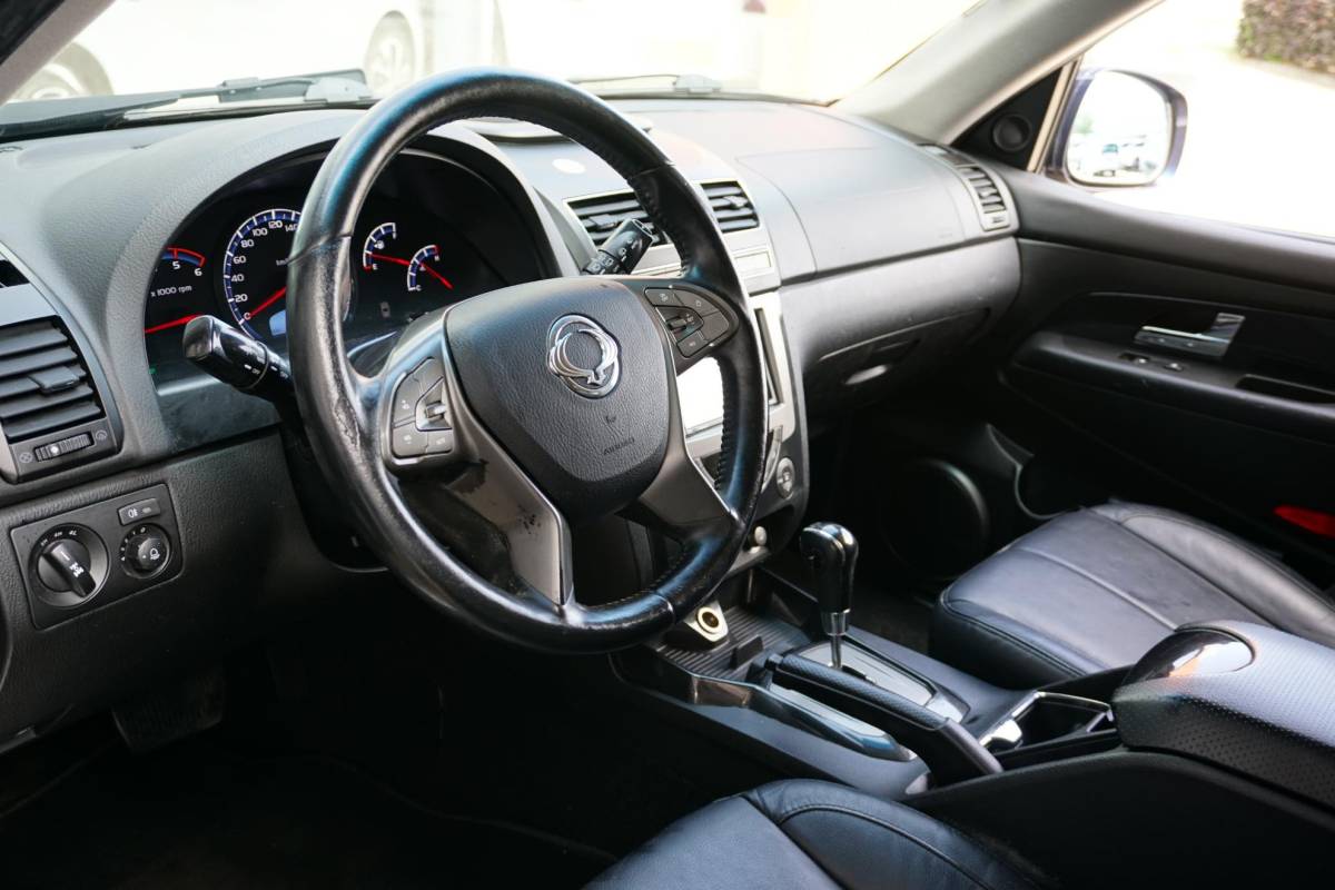 SsangYong Rexton SsangYong Rexton RX 220 e-XDI Sapphire + CAMERA / STOELVERWARMING / LEDER