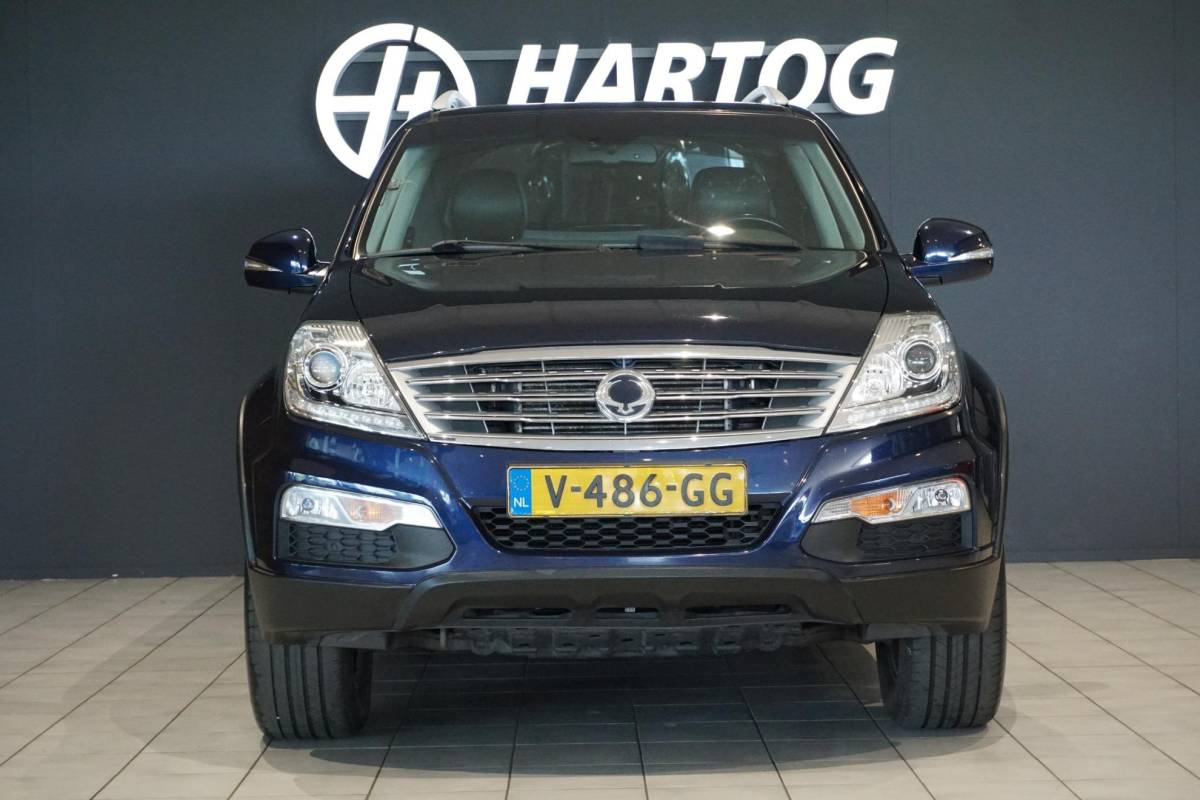 SsangYong Rexton SsangYong Rexton RX 220 e-XDI Sapphire + CAMERA / STOELVERWARMING / LEDER