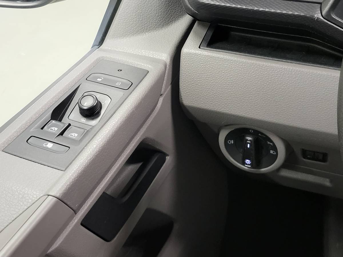 Volkswagen Transporter Volkswagen Transporter 2.0TDI Inrichting Trekhaak Euro 6!