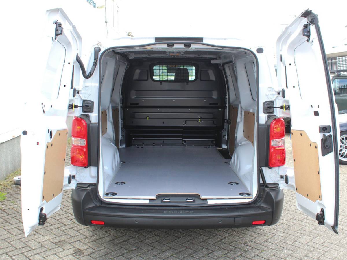 Toyota ProAce Toyota PROACE Electric Long Worker Challenger Extra Range L2 75 kWh | Cruise | Airco | Camera