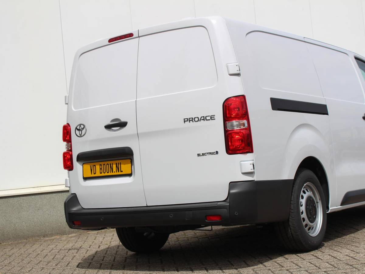 Toyota ProAce Toyota PROACE Electric Long Worker Challenger Extra Range L2 75 kWh | Cruise | Airco | Camera