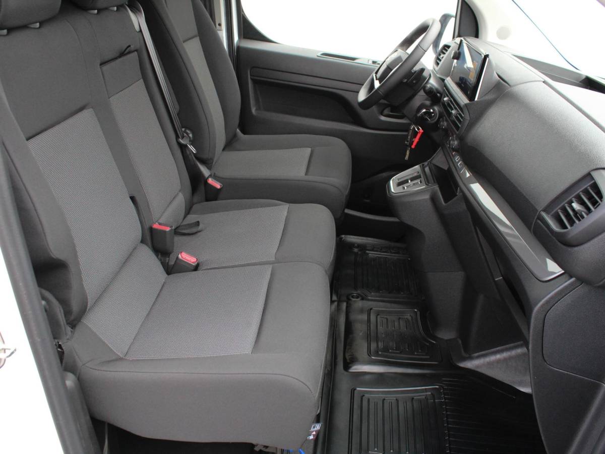 Toyota ProAce Toyota PROACE Electric Long Worker Challenger Extra Range L2 75 kWh | Cruise | Airco | Camera