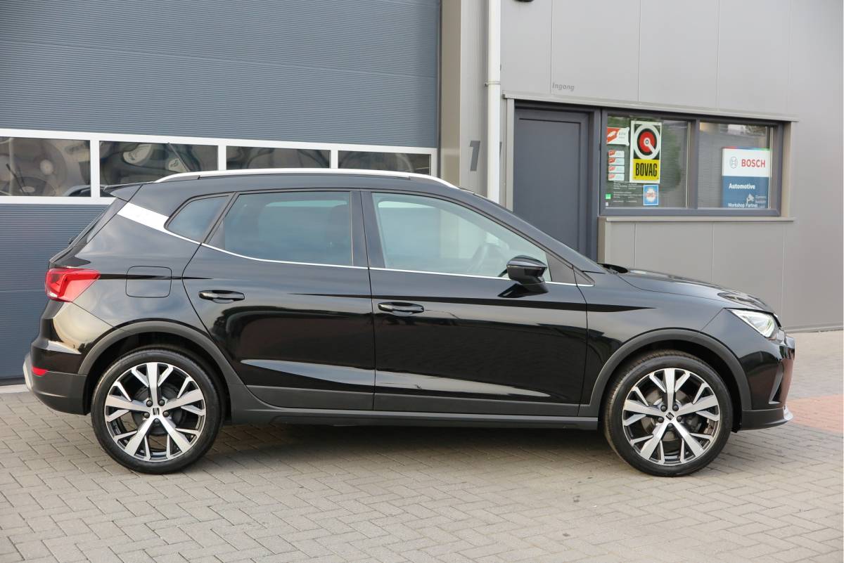 SEAT Arona SEAT Arona 1.0 TSI 70KW 95PK Xperience Connect,Led Matrix , Virtual cockpit, Keyless, Adaptive cruise, PDC, 18″ LMV , Navi,App / smartlink , Bleutooth , DAB+ etc. Dealer onderhouden .