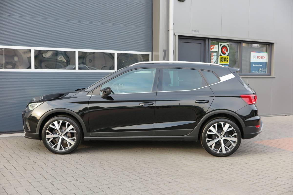 SEAT Arona SEAT Arona 1.0 TSI 70KW 95PK Xperience Connect,Led Matrix , Virtual cockpit, Keyless, Adaptive cruise, PDC, 18″ LMV , Navi,App / smartlink , Bleutooth , DAB+ etc. Dealer onderhouden .