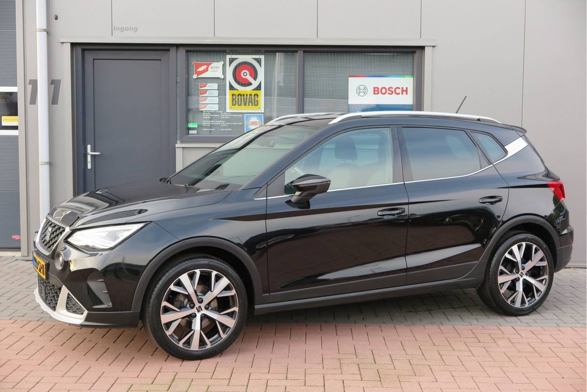 SEAT Arona SEAT Arona 1.0 TSI 70KW 95PK Xperience Connect,Led Matrix , Virtual cockpit, Keyless, Adaptive cruise, PDC, 18″ LMV , Navi,App / smartlink , Bleutooth , DAB+ etc. Dealer onderhouden .