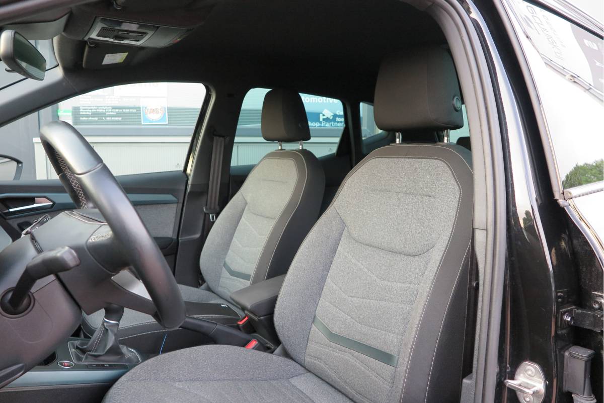 SEAT Arona SEAT Arona 1.0 TSI 70KW 95PK Xperience Connect,Led Matrix , Virtual cockpit, Keyless, Adaptive cruise, PDC, 18″ LMV , Navi,App / smartlink , Bleutooth , DAB+ etc. Dealer onderhouden .