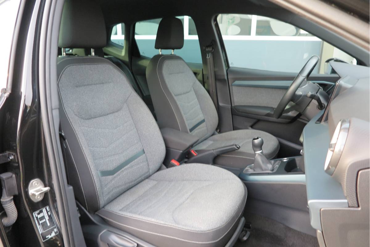 SEAT Arona SEAT Arona 1.0 TSI 70KW 95PK Xperience Connect,Led Matrix , Virtual cockpit, Keyless, Adaptive cruise, PDC, 18″ LMV , Navi,App / smartlink , Bleutooth , DAB+ etc. Dealer onderhouden .