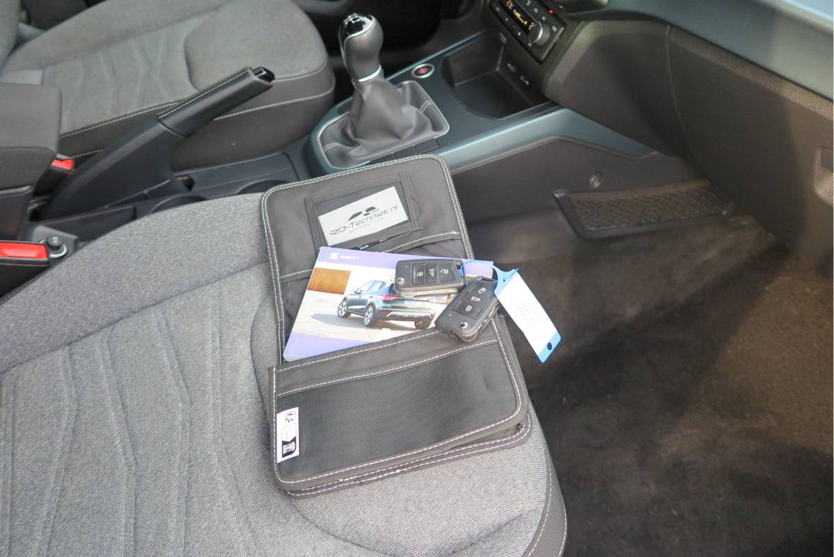 SEAT Arona SEAT Arona 1.0 TSI 70KW 95PK Xperience Connect,Led Matrix , Virtual cockpit, Keyless, Adaptive cruise, PDC, 18″ LMV , Navi,App / smartlink , Bleutooth , DAB+ etc. Dealer onderhouden .