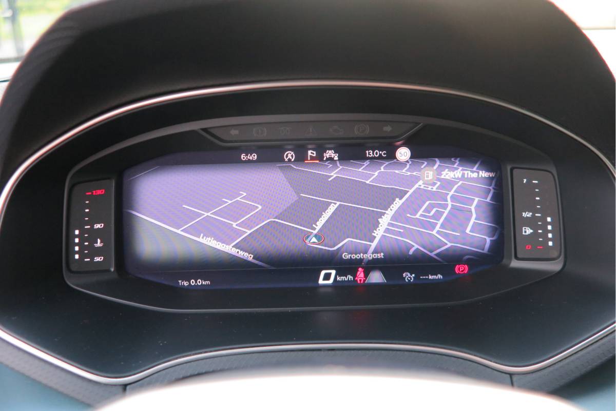 SEAT Arona SEAT Arona 1.0 TSI 70KW 95PK Xperience Connect,Led Matrix , Virtual cockpit, Keyless, Adaptive cruise, PDC, 18″ LMV , Navi,App / smartlink , Bleutooth , DAB+ etc. Dealer onderhouden .