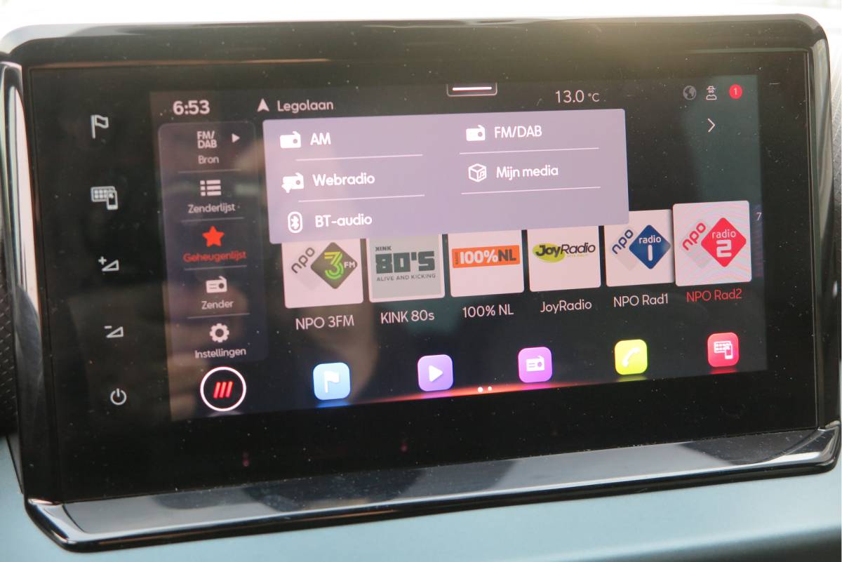 SEAT Arona SEAT Arona 1.0 TSI 70KW 95PK Xperience Connect,Led Matrix , Virtual cockpit, Keyless, Adaptive cruise, PDC, 18″ LMV , Navi,App / smartlink , Bleutooth , DAB+ etc. Dealer onderhouden .