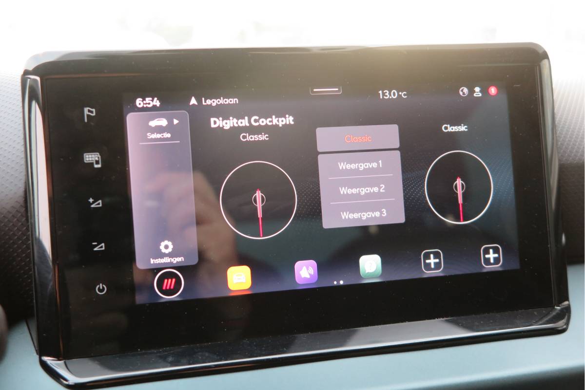 SEAT Arona SEAT Arona 1.0 TSI 70KW 95PK Xperience Connect,Led Matrix , Virtual cockpit, Keyless, Adaptive cruise, PDC, 18″ LMV , Navi,App / smartlink , Bleutooth , DAB+ etc. Dealer onderhouden .