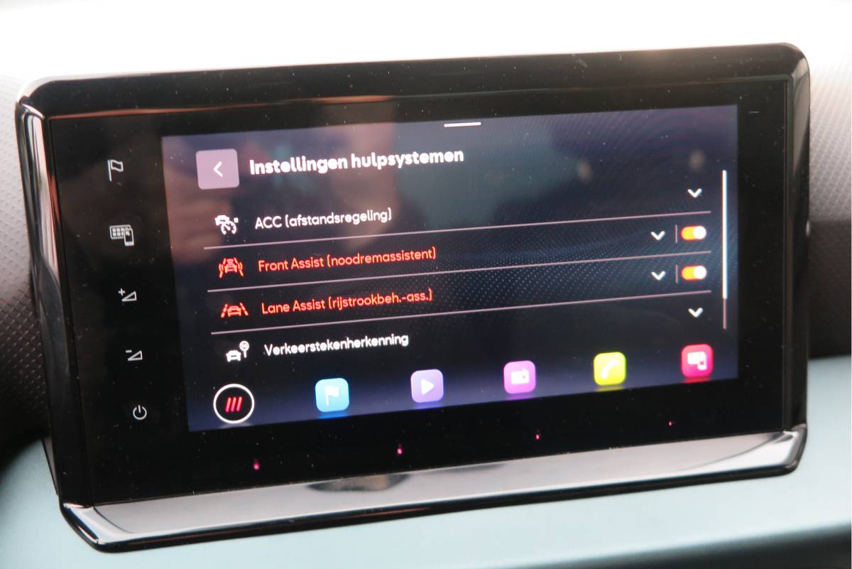 SEAT Arona SEAT Arona 1.0 TSI 70KW 95PK Xperience Connect,Led Matrix , Virtual cockpit, Keyless, Adaptive cruise, PDC, 18″ LMV , Navi,App / smartlink , Bleutooth , DAB+ etc. Dealer onderhouden .