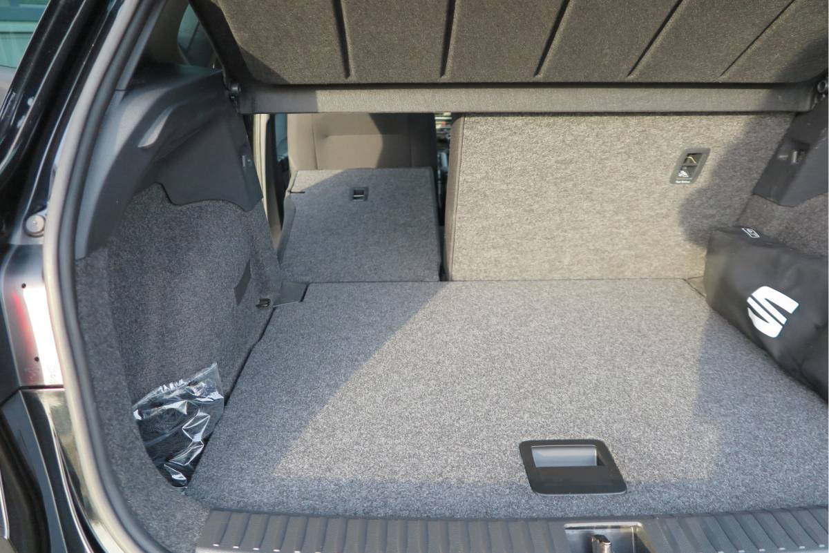 SEAT Arona SEAT Arona 1.0 TSI 70KW 95PK Xperience Connect,Led Matrix , Virtual cockpit, Keyless, Adaptive cruise, PDC, 18″ LMV , Navi,App / smartlink , Bleutooth , DAB+ etc. Dealer onderhouden .