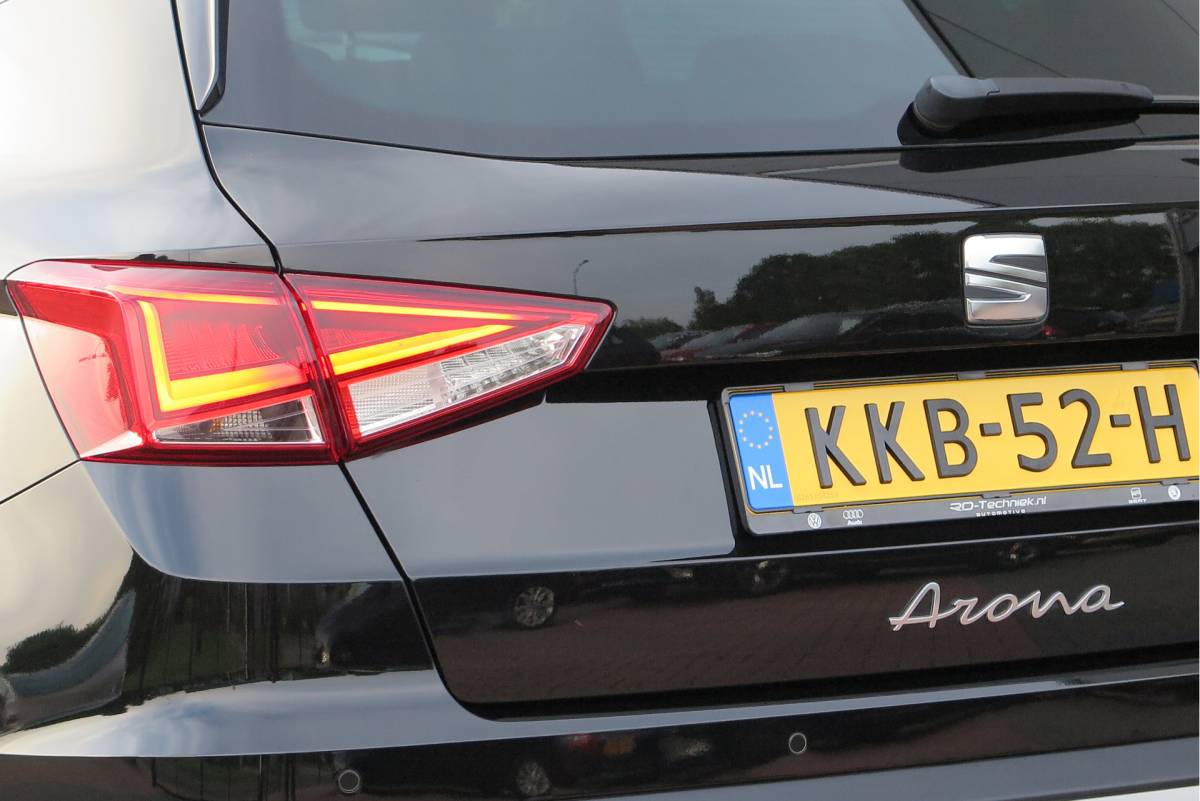 SEAT Arona SEAT Arona 1.0 TSI 70KW 95PK Xperience Connect,Led Matrix , Virtual cockpit, Keyless, Adaptive cruise, PDC, 18″ LMV , Navi,App / smartlink , Bleutooth , DAB+ etc. Dealer onderhouden .