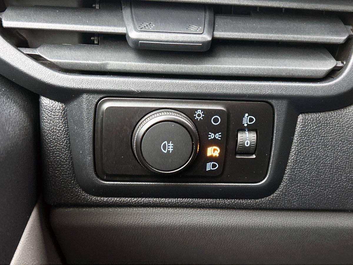 Ford Transit Custom Ford Transit Custom 300 2.0 TDCI L2H1 Trend Automaat Airco Cruise Navigatie Parkeersensoren Camera Carplay/ Android auto