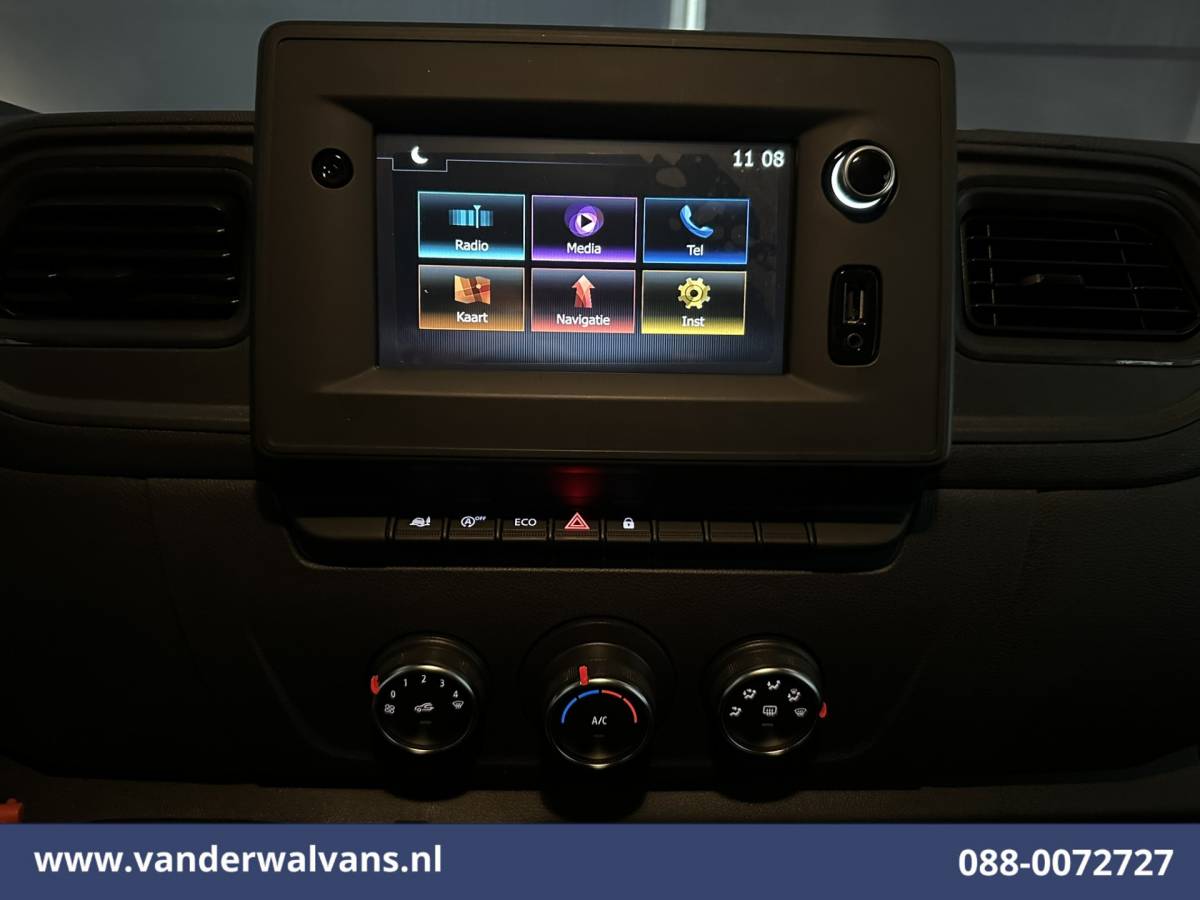 Renault Master Renault Master 2.3 dCi 146pk Bakwagen 222cm Hoog Laadklep Euro6 Airco | Navigatie | Camera | LED | Cruisecontrol Bijrijdersbank