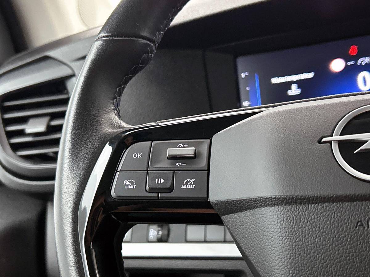 Opel Vivaro Opel Vivaro 2.0 Diesel 180 S&S L3 Automaat Dubbele Cabine 2 schuifdeuren Android Auto/Apple CarPlay Navigatie Keyless Entry&Start Climate Control Camera Cruise Control Houten afwerking laadruimte Trekhaak lichtmetalen velgen