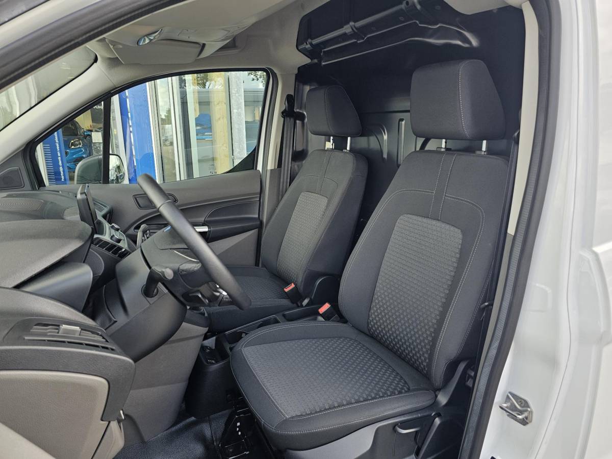 Ford Transit Connect Ford Transit Connect 1.5 EcoBlue L2 Trend  Airco | Navigatie | Achteruitrijcamera | Stoelverwarming | Bijna nieuwstaat!