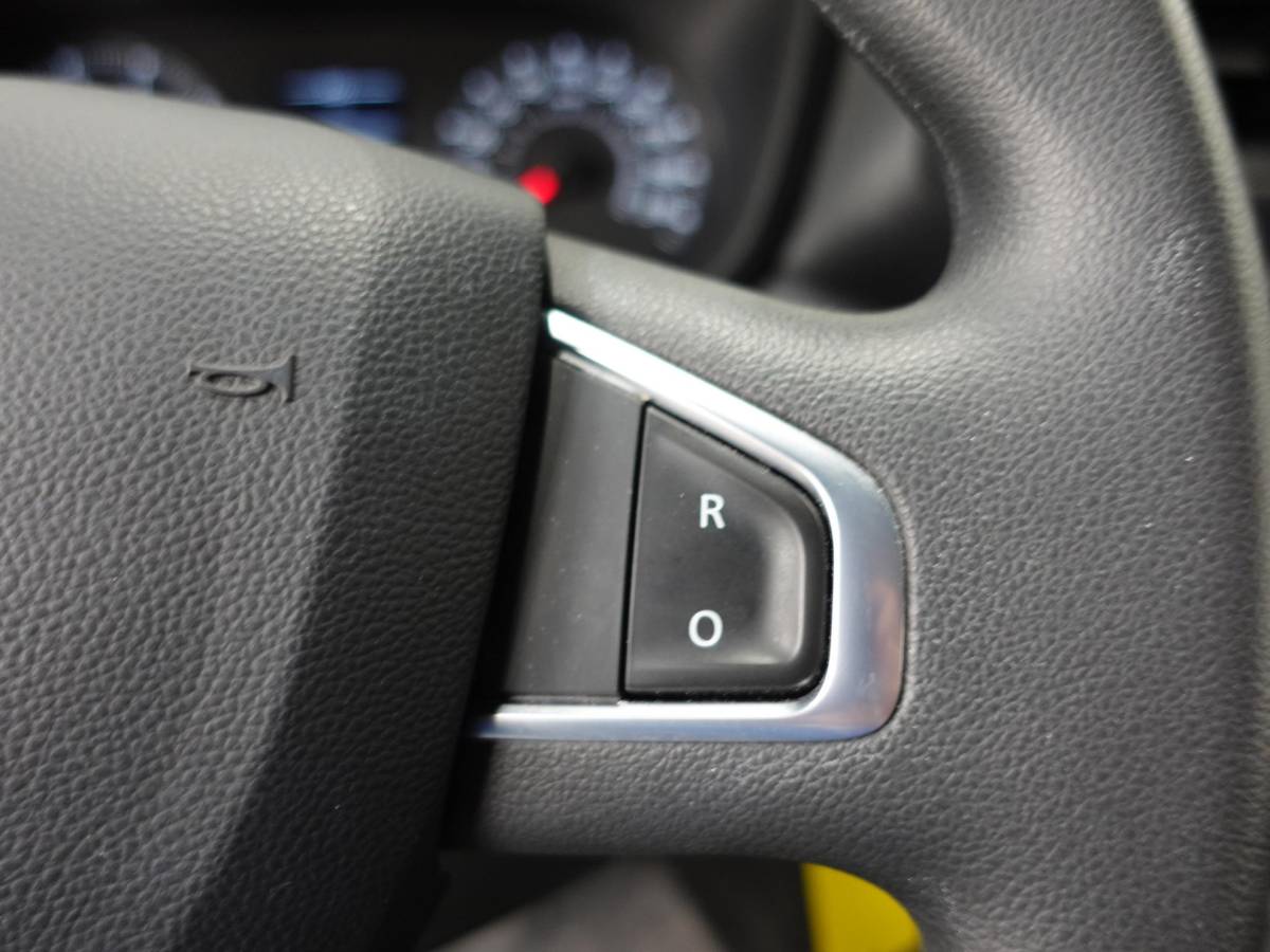 Renault Master Renault Master T33 2.3 dCi 135PK L2H2 Work Edition Airco Cruise Control Camera Navi Parkeersensoren Trekhaak