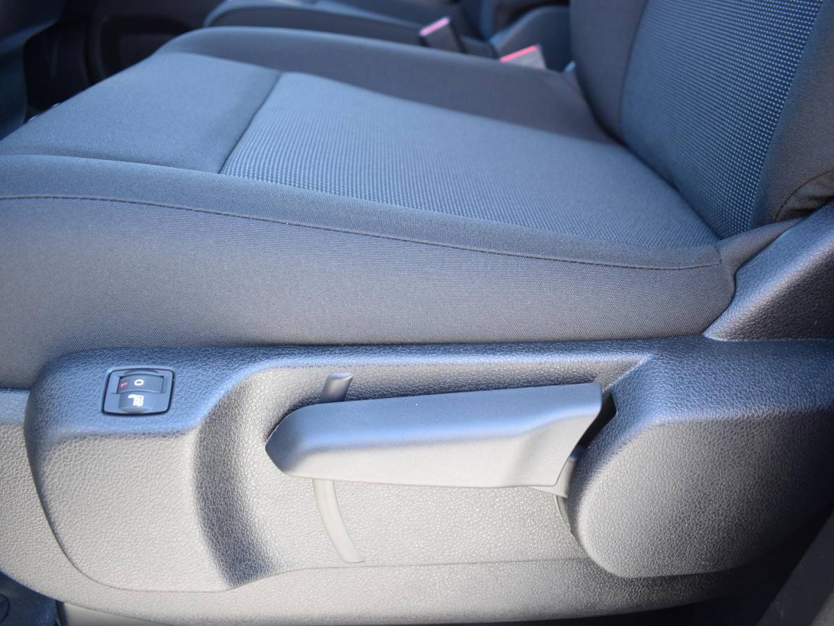 Opel Vivaro-e Opel Vivaro Electric 75 kWh Dubbele Cabine | tot 8 jaar garantie | 2x schuifdeur | Dynamic Comfort NAV Pakket | Comfort Pakket |  Exterieur pakket | Winterpakket | Betimmering | LM velgen | Rijklaarprijs