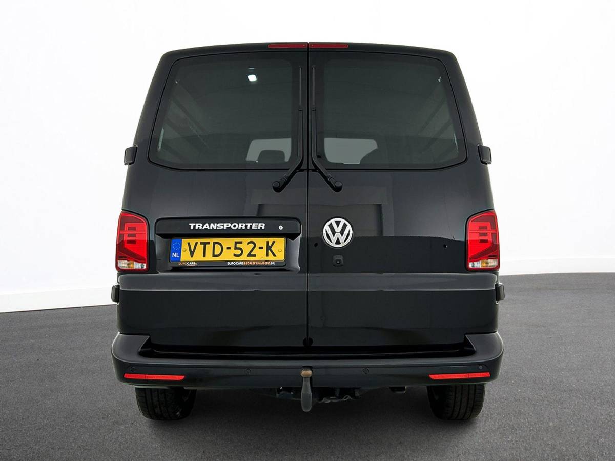 Volkswagen Transporter Volkswagen Transporter 2.0 TDI L2H1 Dubbele Cabine Highline Automaat Navigatie Carplay Parkeersensoren Trekhaak Adaptive Cruise control 6-zits