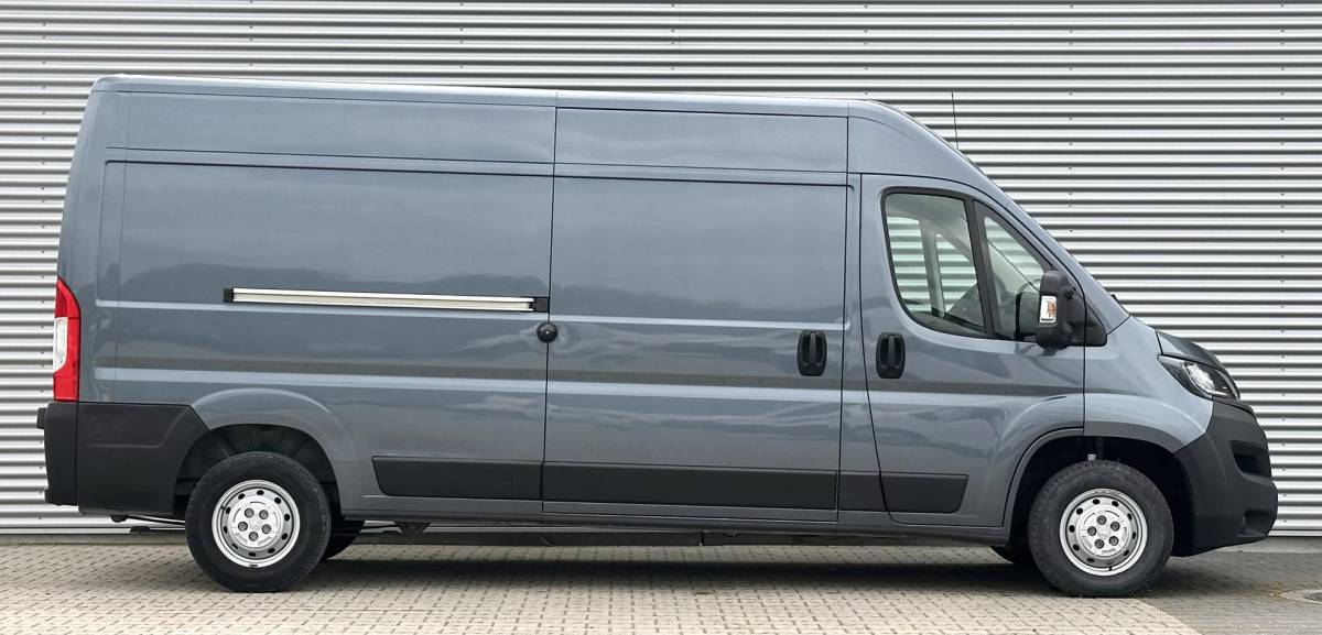 Peugeot Boxer Peugeot Boxer 435 2.2 BlueHDi 140pk L3H2 Navi|Cruise|Airco
