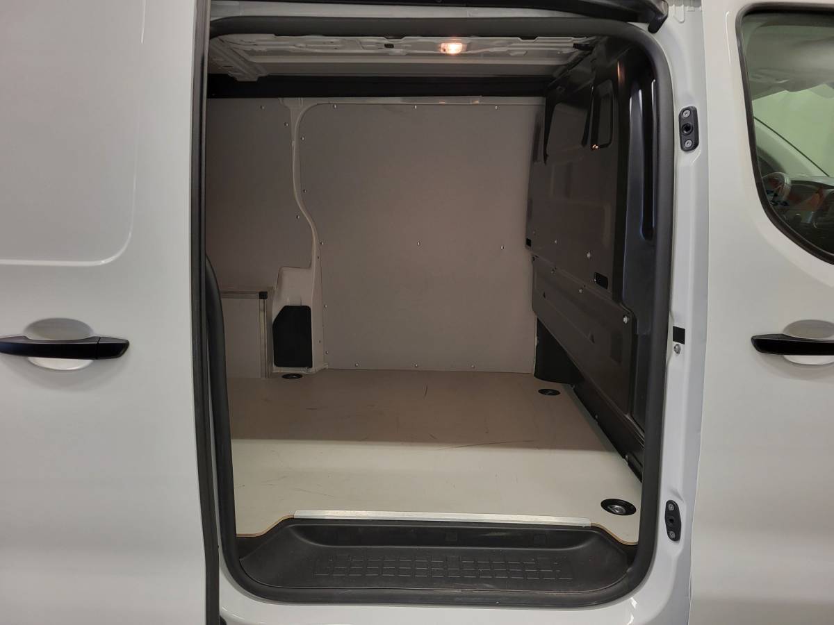 Opel Vivaro Opel Vivaro 1.5BlueHDi 120pk L2/H1 Euro 6!