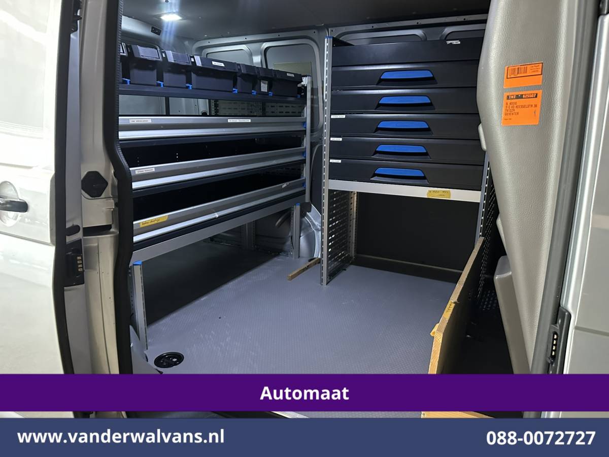 Volkswagen Transporter Volkswagen Transporter 2.0 TDI 150pk Automaat L1H1 Inrichting Euro6 Airco | Navigatie | Apple Carplay | Cruisecontrol Android Auto, Parkeersensoren, Achterklep