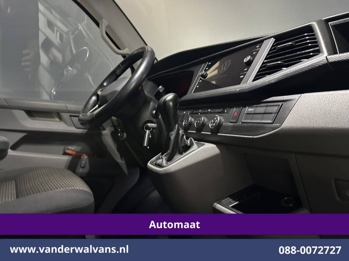 Volkswagen Transporter Volkswagen Transporter 2.0 TDI 150pk Automaat L1H1 Inrichting Euro6 Airco | Navigatie | Apple Carplay | Cruisecontrol Android Auto, Parkeersensoren, Achterklep