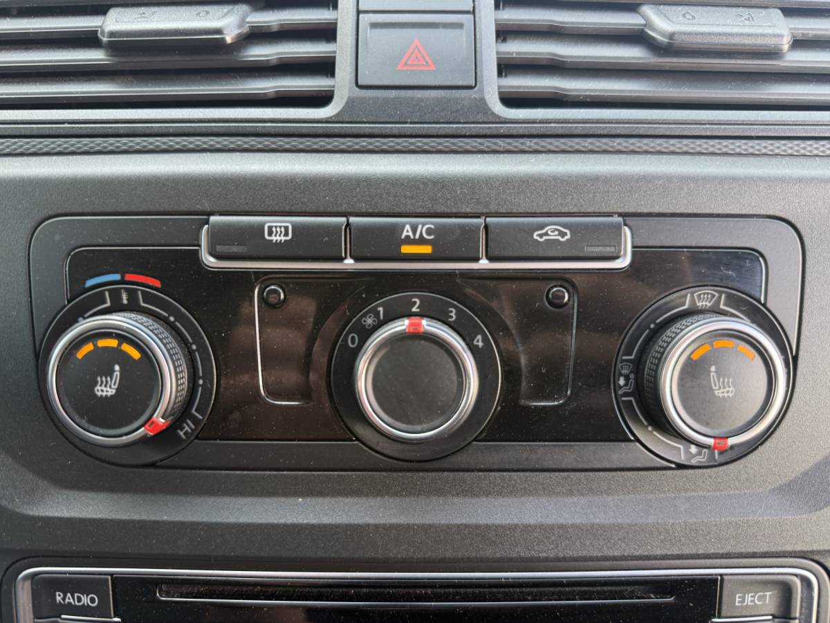 Volkswagen Caddy Volkswagen e-Caddy 37kWh 113PK L2H1 Elektrisch Caddy ABT 37,3kWh 159km WLTP Trekhaak Snelladen Airco Stoelverwarming Carplay Parkeersensoren