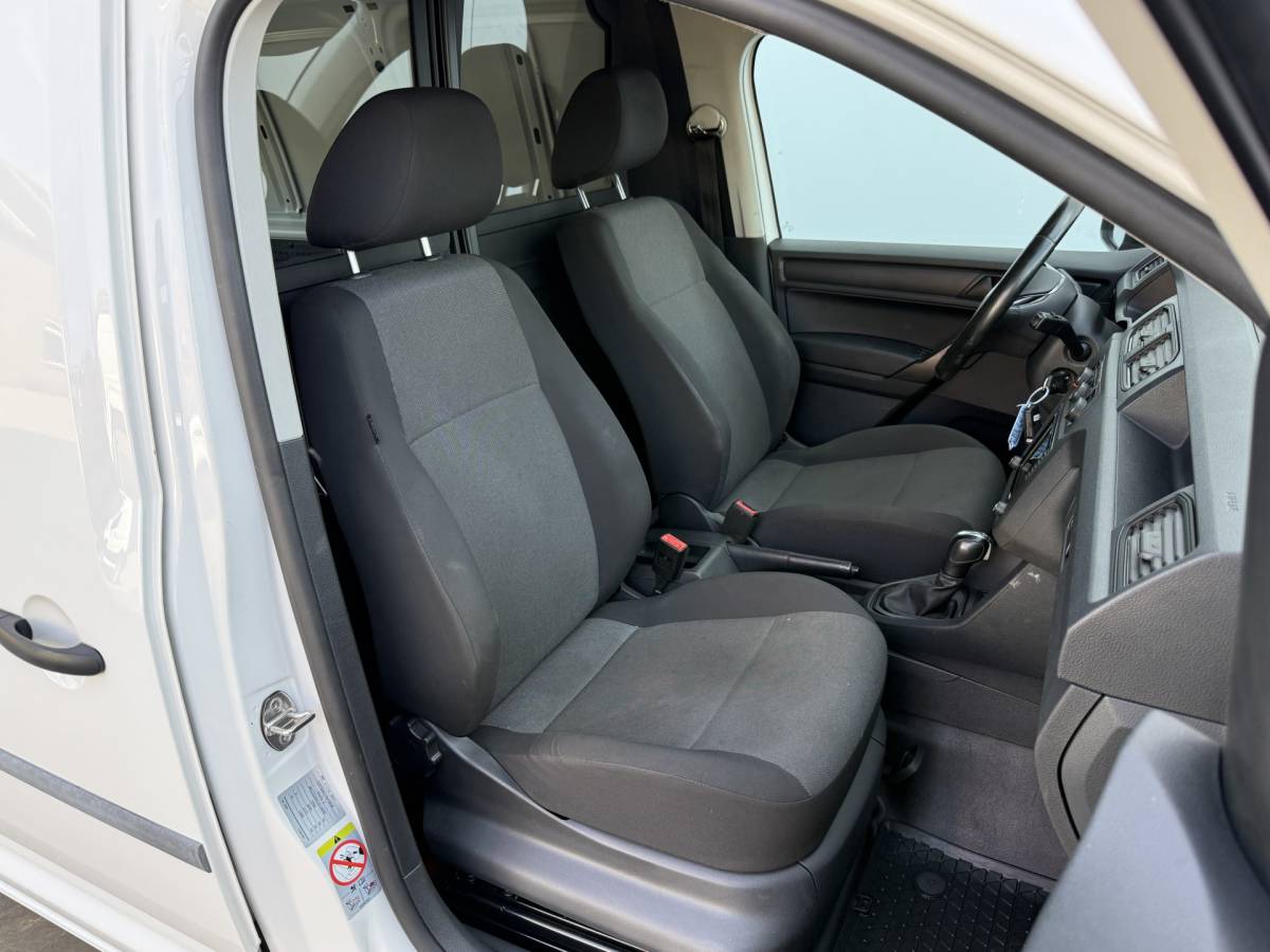 Volkswagen Caddy Volkswagen e-Caddy 37kWh 113PK L2H1 Elektrisch Caddy ABT 37,3kWh 159km WLTP Trekhaak Snelladen Airco Stoelverwarming Carplay Parkeersensoren