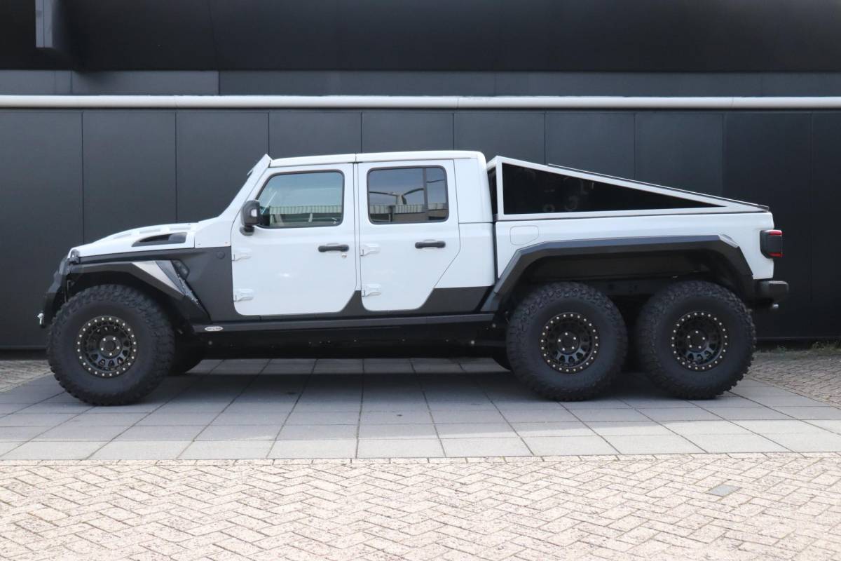 Jeep Gladiator Jeep Gladiator | 246 PK | LEDER | CAMERA | NAVI | CRUISE | UNIEK NW-PRIJS 250.000,-