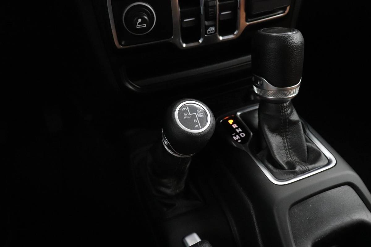 Jeep Gladiator Jeep Gladiator BRUTE | 264 PK | LEDER | CAMERA | NAVI | CRUISE | UNIEK NW-PRIJS 250.000,-