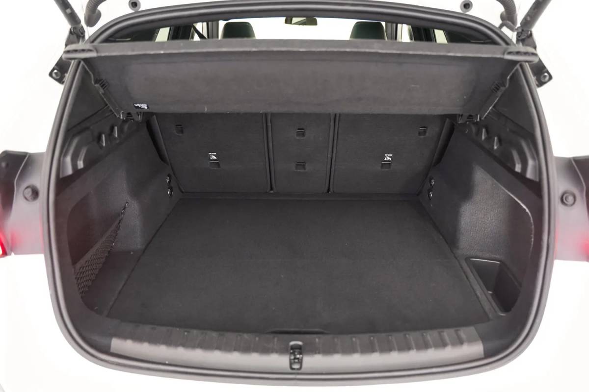 BMW X1 BMW X1 sDrive20i M Sport High Executive Aut. [ Panoramadak Stoel-Stuurverwarming Camera ]